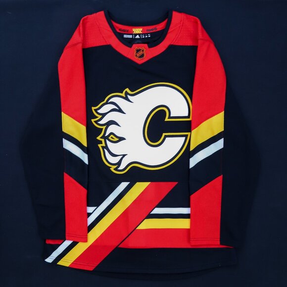 Calgary Flames Reverse Retro 2.0 Adidas NHL Hockey Jersey - Size 46 - Picture 1 of 9